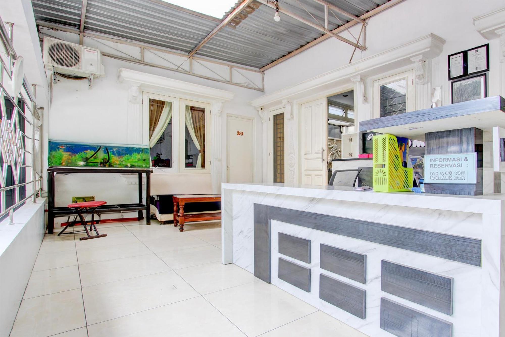 Oyo 409 Pondok Helomi Kalasan Экстерьер фото